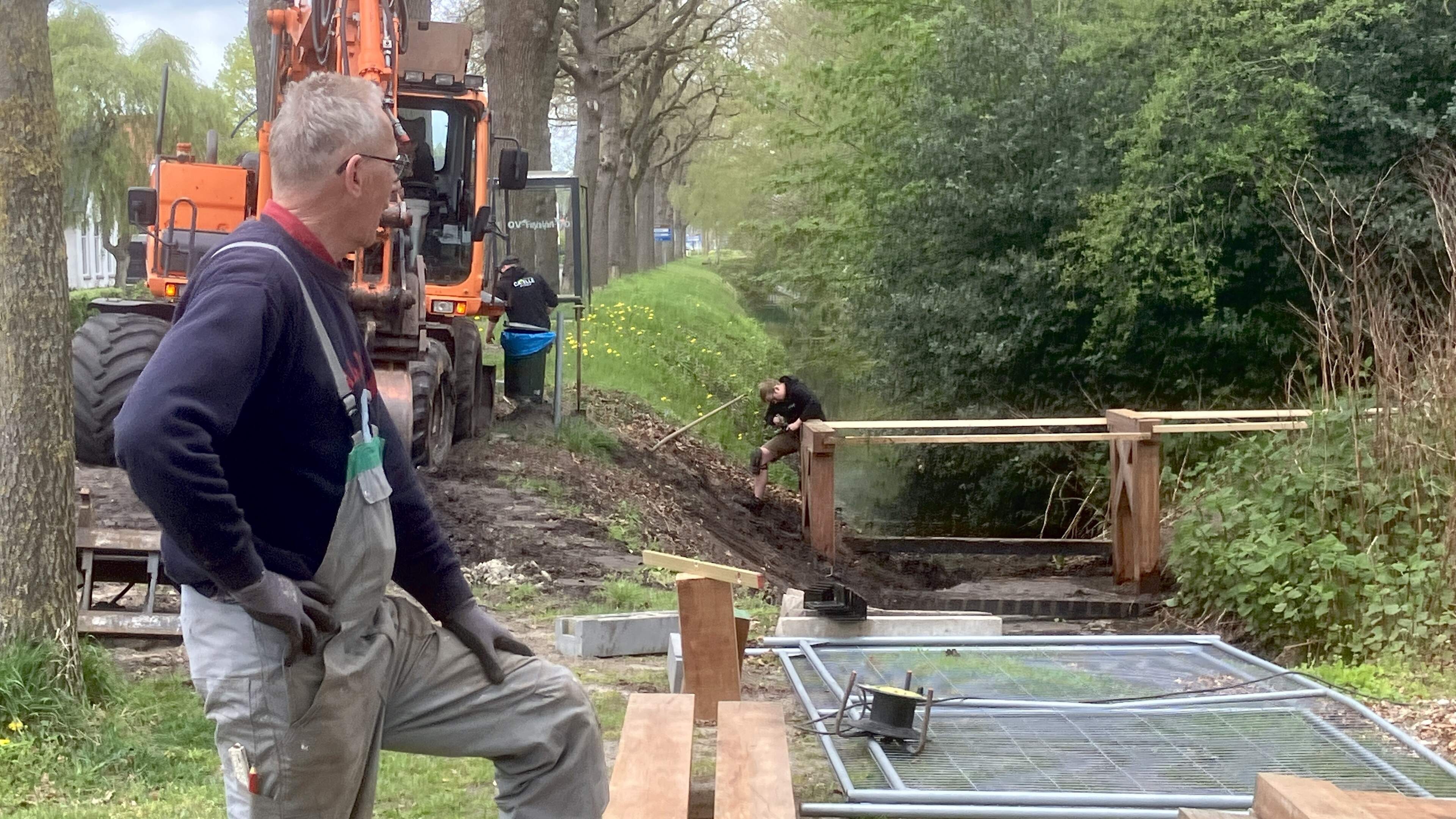 Onder meer door chocola te verkopen, kan Noordwolde-Zuid een nieuwe brug bouwen